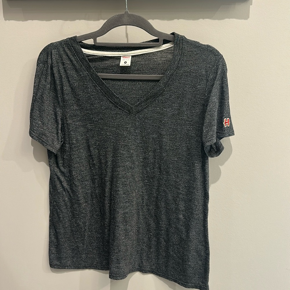 Women’s Homage basic v-neck tee size medium